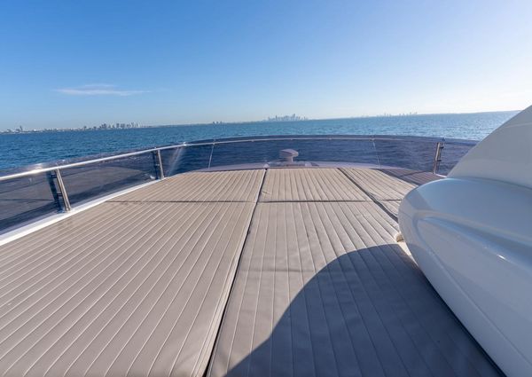 Ferretti Yachts 750 image