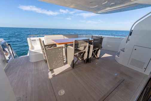 Ferretti Yachts 750 image