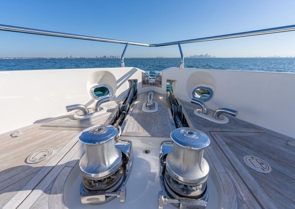 Ferretti Yachts 750 image