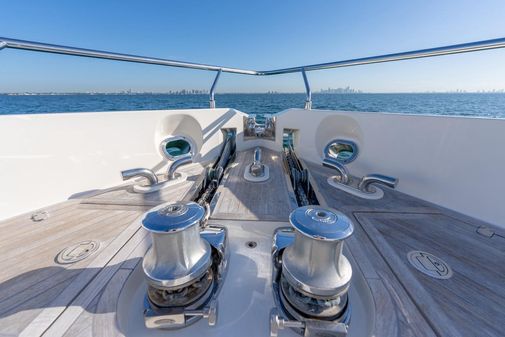 Ferretti Yachts 750 image