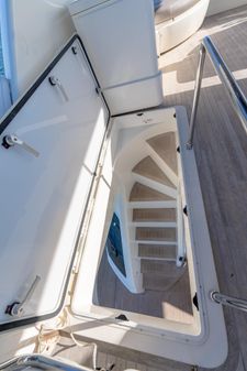 Ferretti Yachts 750 image