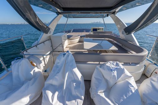 Ferretti Yachts 750 image