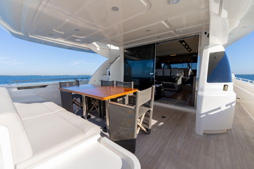 Ferretti Yachts 750 image