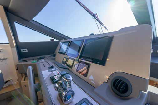 Ferretti Yachts 750 image