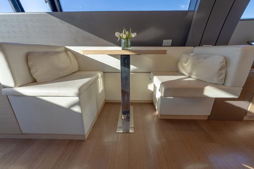 Ferretti Yachts 750 image