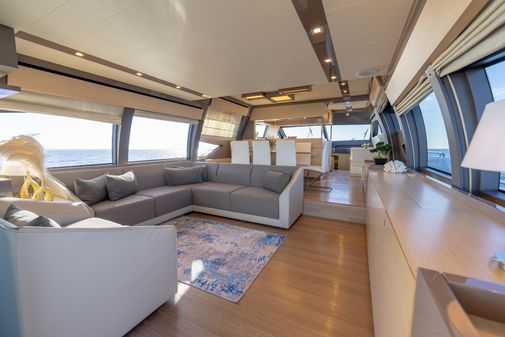 Ferretti Yachts 750 image