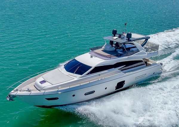 Ferretti Yachts 750 image