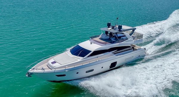 Ferretti Yachts 750 image