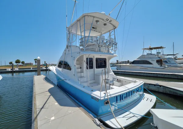 Luhrs 41 Convertible image
