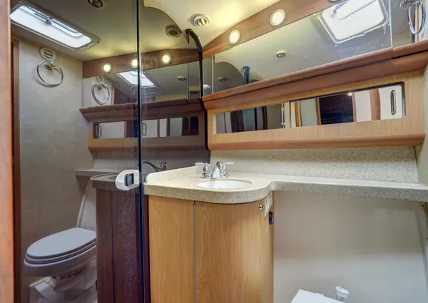 Luhrs 41 Convertible image