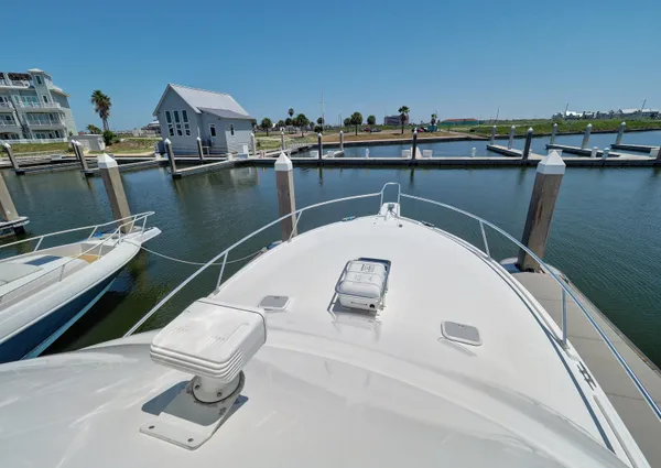 Luhrs 41 Convertible image