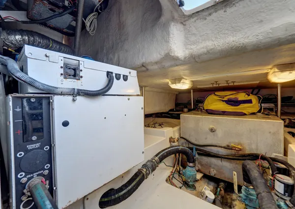 Luhrs 41 Convertible image