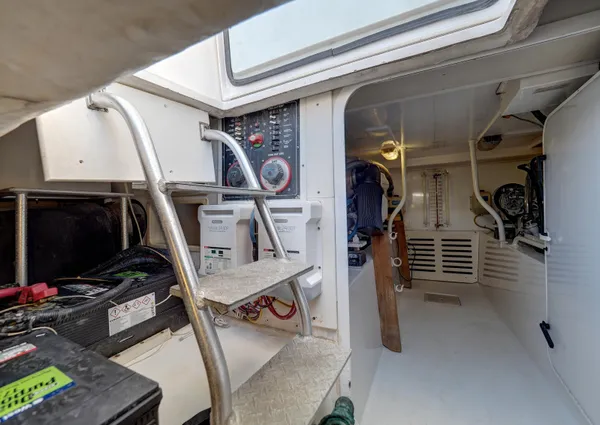 Luhrs 41 Convertible image