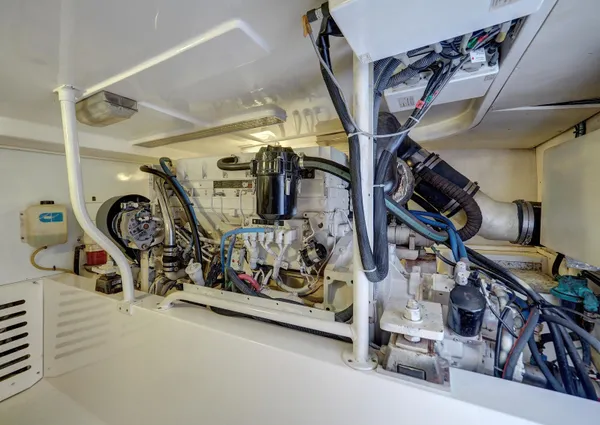 Luhrs 41 Convertible image