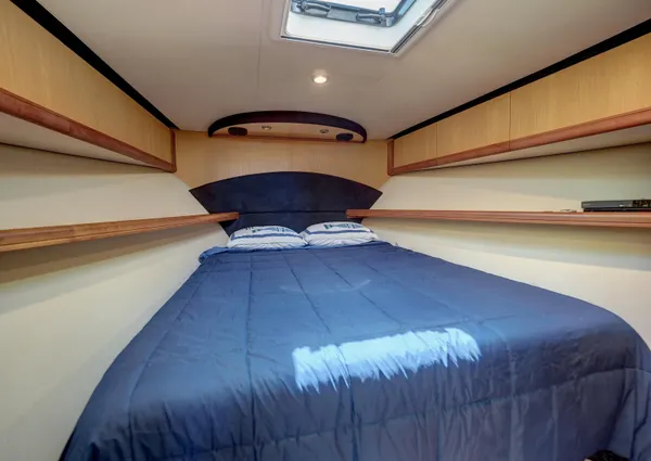 Luhrs 41 Convertible image