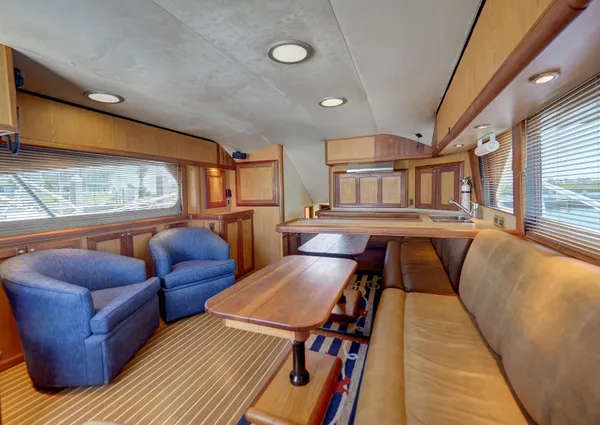 Luhrs 41 Convertible image