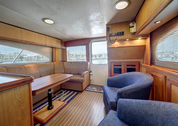 Luhrs 41 Convertible image