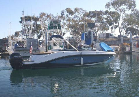 Sea Ray SPX 230 OB image