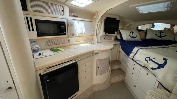 Sea Ray 310 Sundancer image