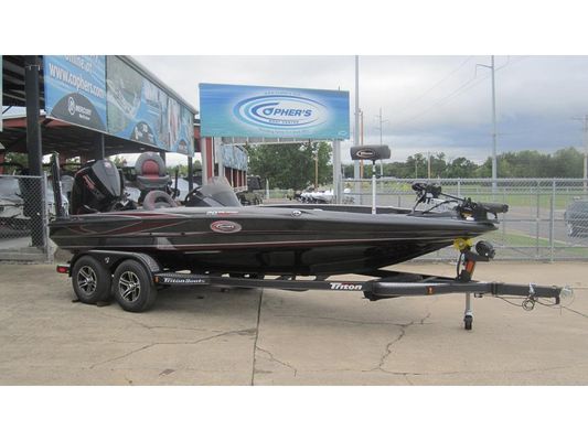 Triton 20 TRX Patriot - main image