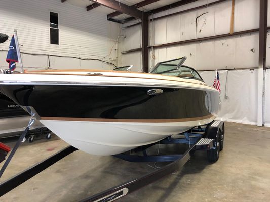 Chris-Craft Launch 23 - main image