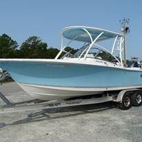 Sea Hunt Escape 235 SE 