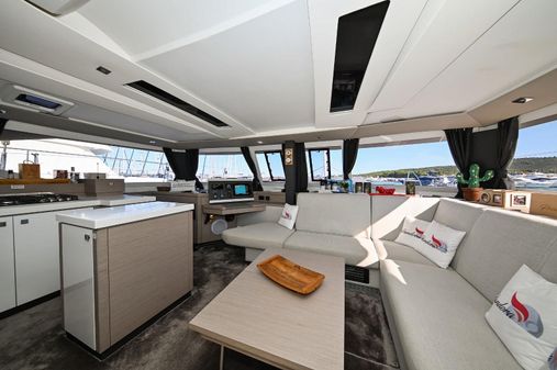 Fountaine Pajot Saona 47 image