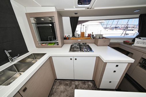 Fountaine Pajot Saona 47 image