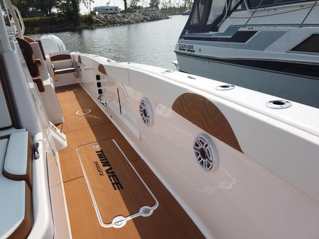 Twin Vee 340 GFX image