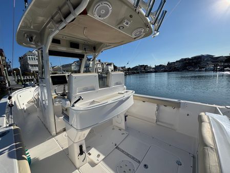 Everglades 275 Center Console image