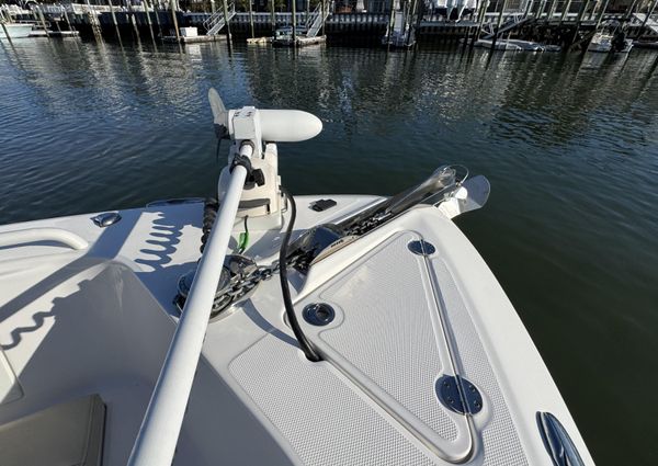 Everglades 275 Center Console image