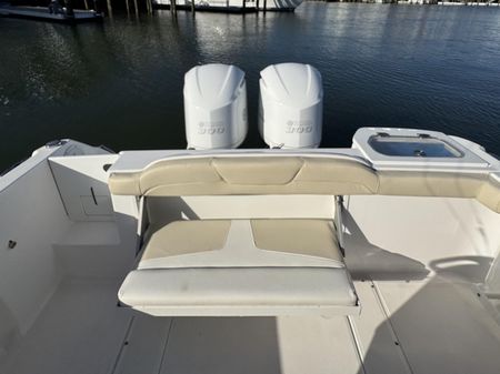 Everglades 275 Center Console image