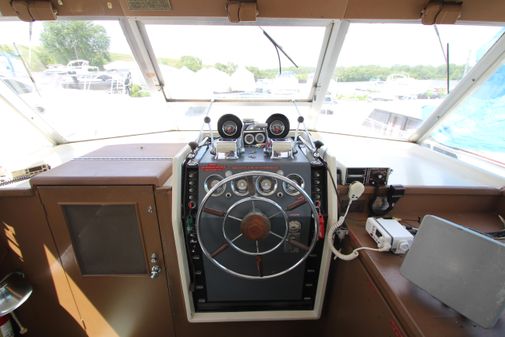 Chris-craft COMMANDER image