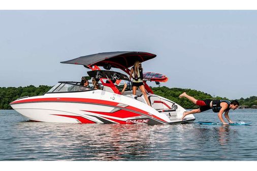 Yamaha Boats 242X image
