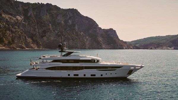 Benetti Diamond 44 