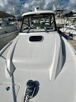 Boston Whaler 325 Conquest image