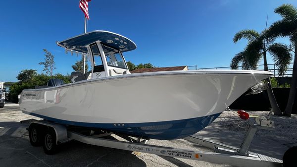 Sportsman Heritage 231 Center Console 