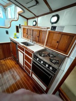 Wilbur 34-FLYBRIDGE image