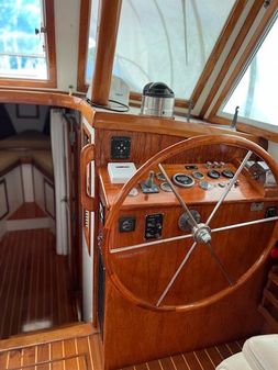 Wilbur 34-FLYBRIDGE image