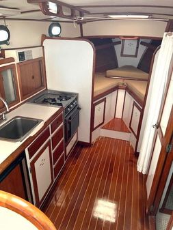 Wilbur 34-FLYBRIDGE image