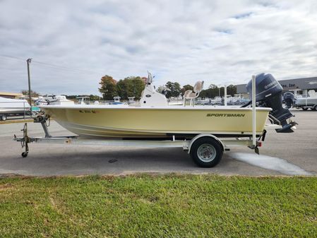 Sportsman MASTERS-207-BAY-BOAT image