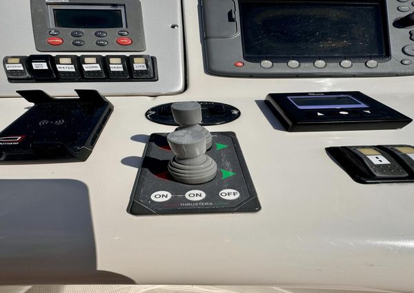 Azimut 50 Flybridge image