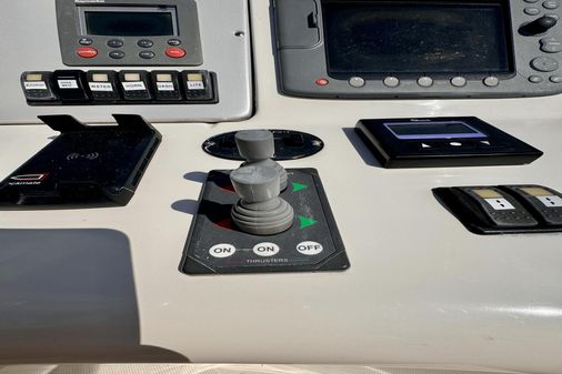 Azimut 50 Flybridge image