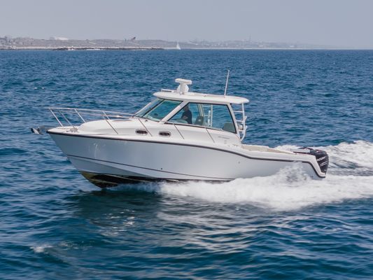 Boston Whaler 315 Conquest - main image