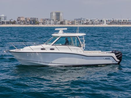 Boston Whaler 315 Conquest image