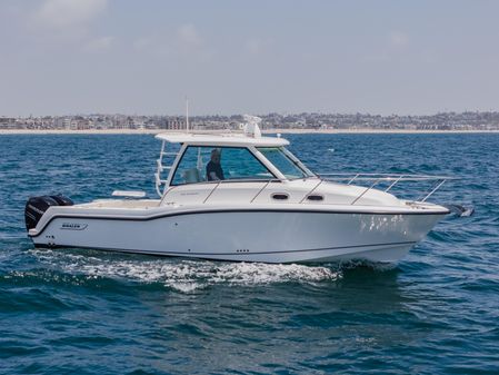 Boston Whaler 315 Conquest image