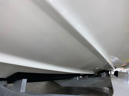 Formula 350 Crossover Bowrider image