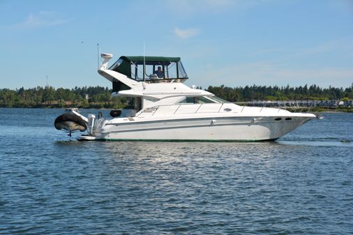 Sea Ray 400 Sedan Bridge image