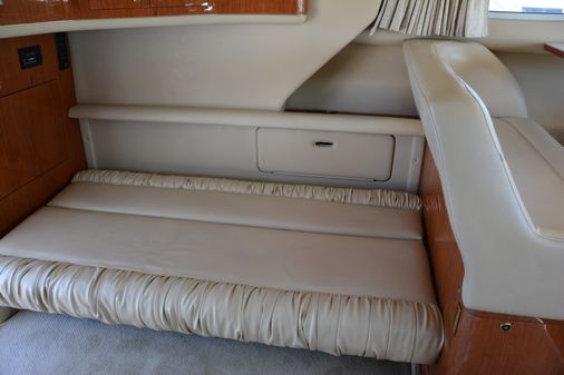 Sea Ray 400 Sedan Bridge image