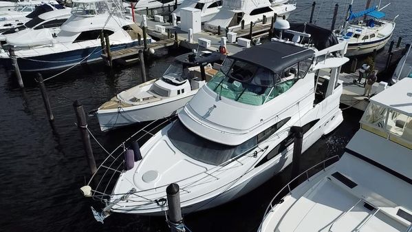 Carver 466 Motor Yacht image